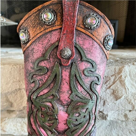 Western Boot Bedazzled Cowgirl Wall Hanging Decor - Picture 7 of 14